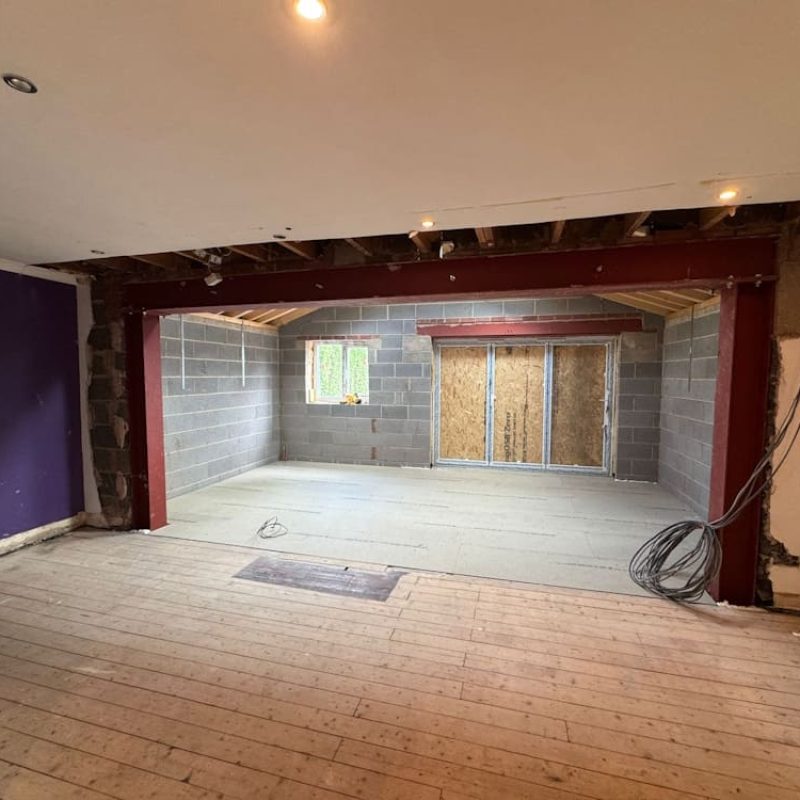 Steel-supported opening with underpinning - Extension Ackworth